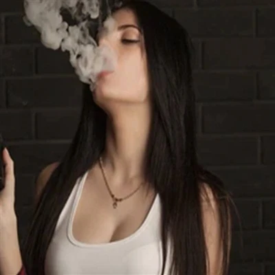 Beth yw'r cynnwys nicotin mewn sigaréts o'i gymharu ag e-sigaréts?
